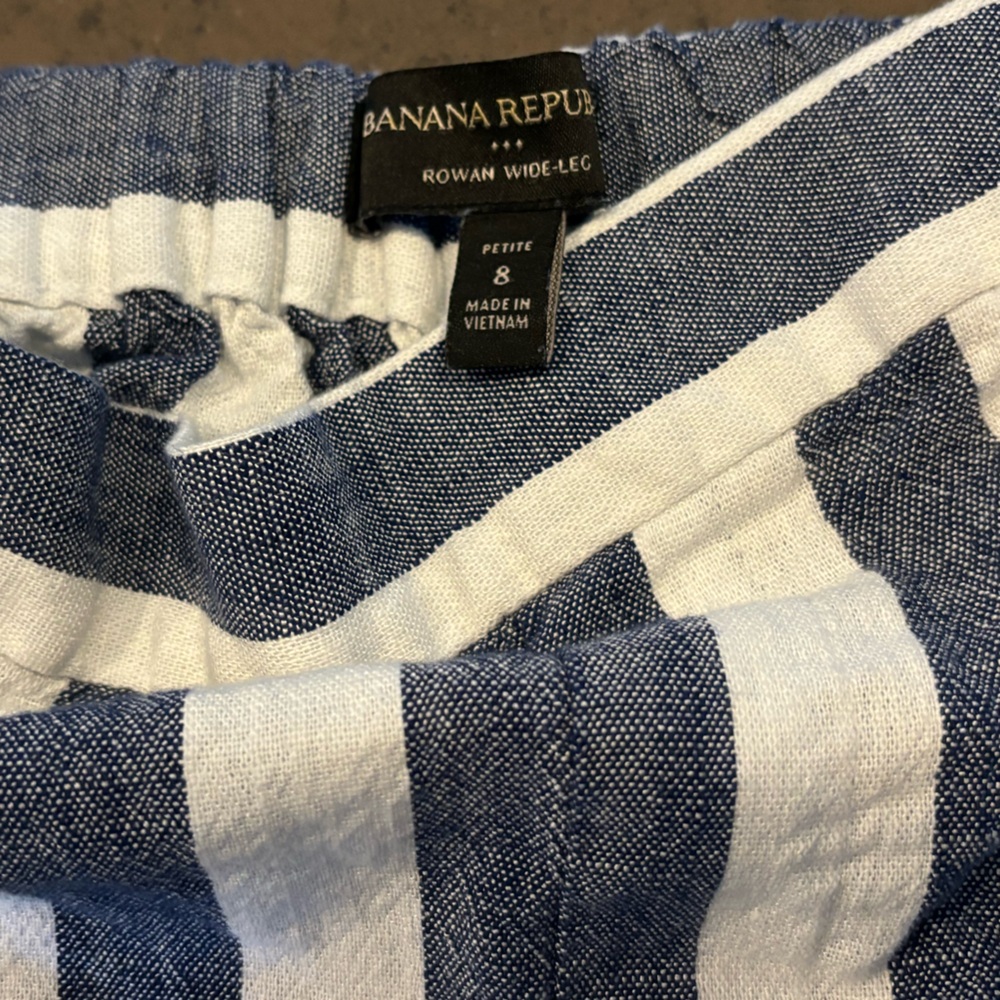 Women's Banana Republic Wide Legged Pants - Picture 6 of 8